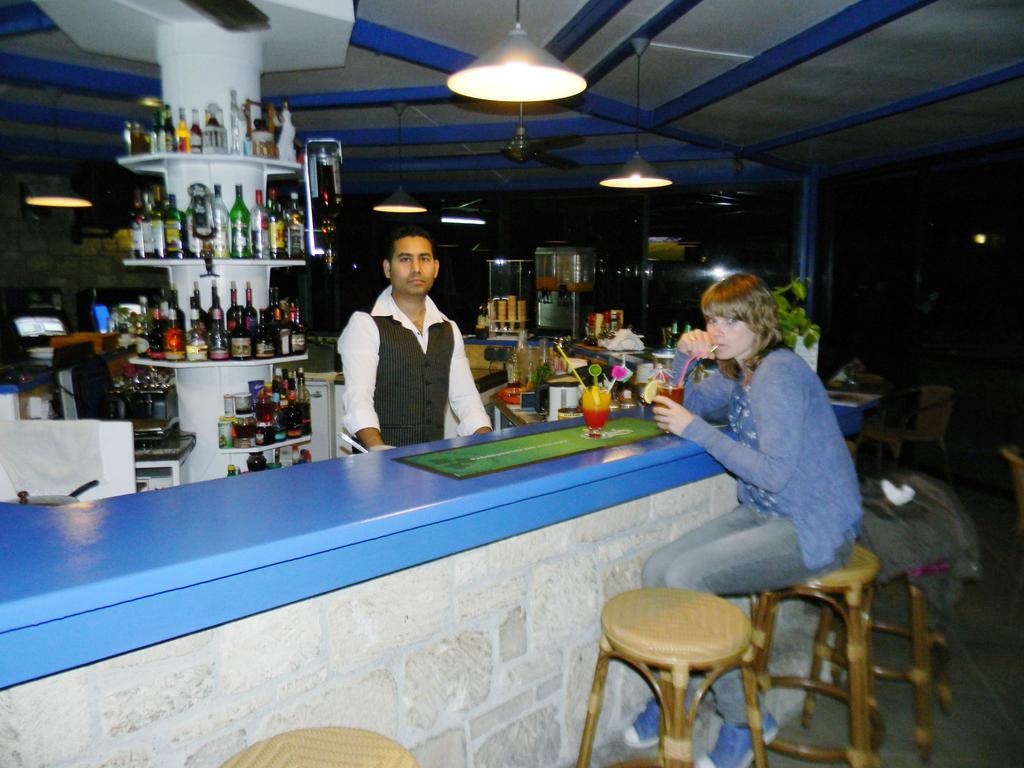海港花园公寓式酒店 Paphos 外观 照片