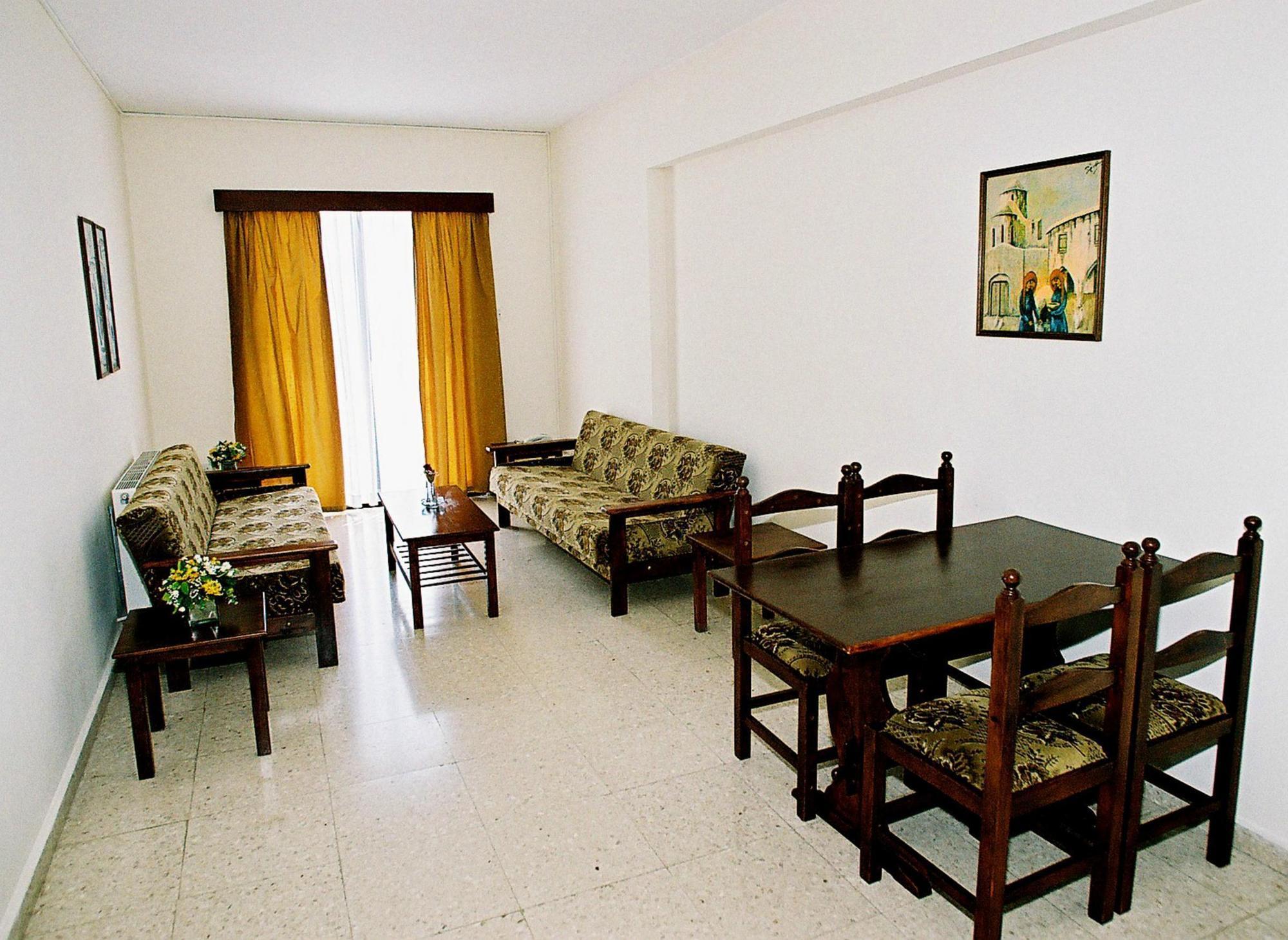 海港花园公寓式酒店 Paphos 外观 照片