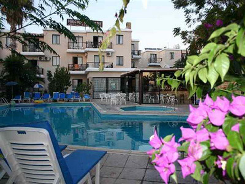 海港花园公寓式酒店 Paphos 外观 照片